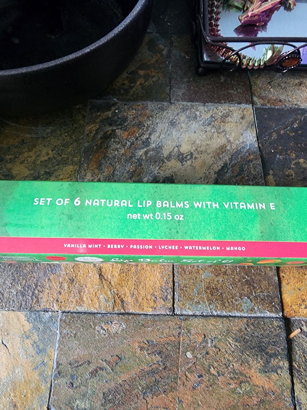 Set a 6 natural lip balms with vitamin E. - Picture 5 of 5
